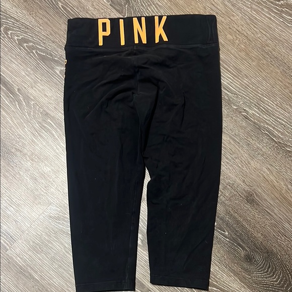 Pink Detroit Tigers Capri Yoga - Picture 2 of 2